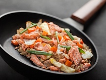 Wok box: лосось харакири с рисом Wok box: лосось харакири с рисом